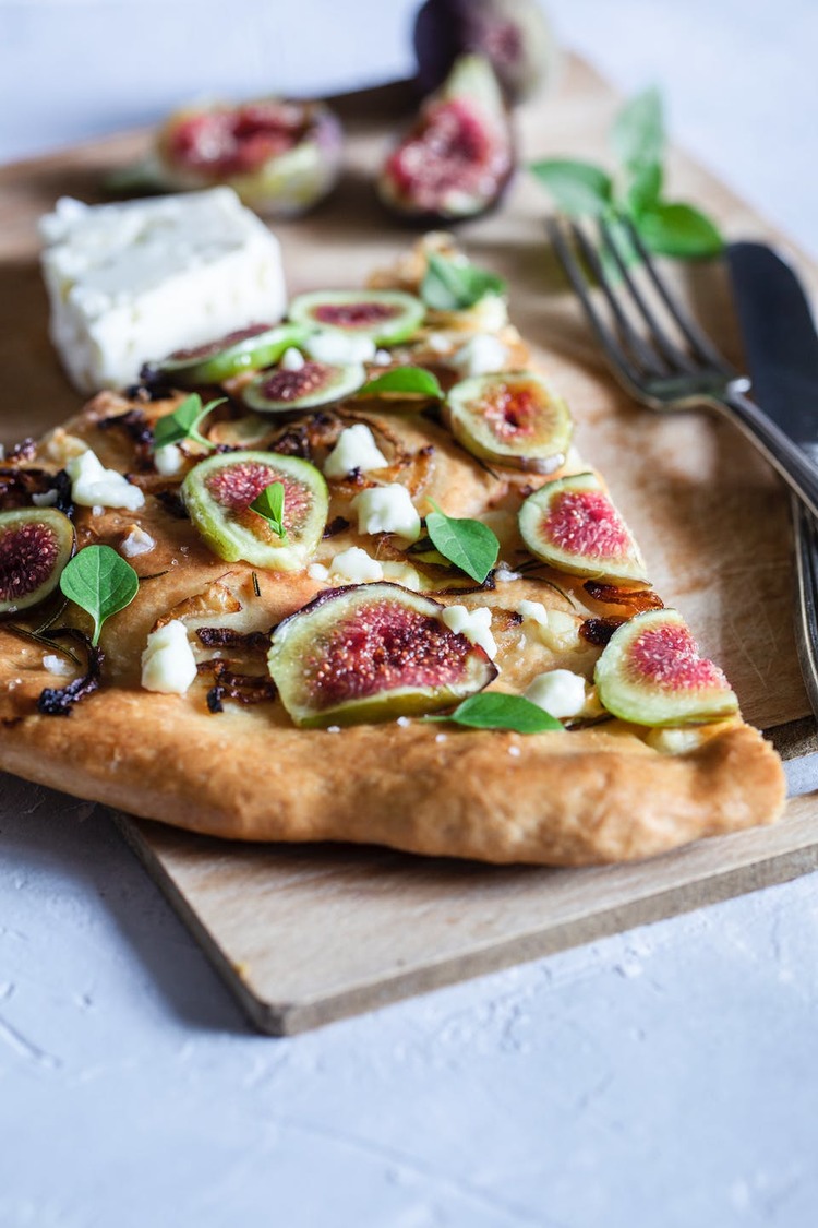 Camembert Pizza with Figs Recipe